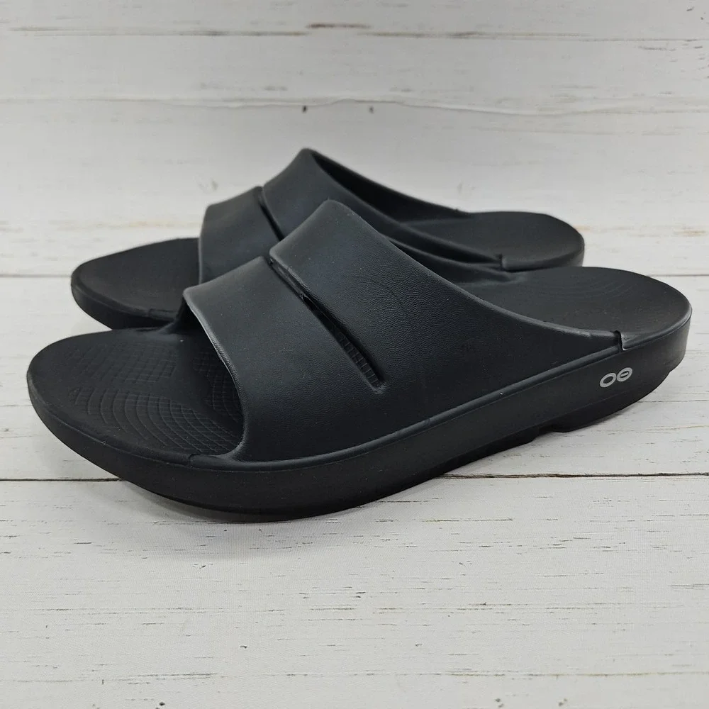 Oofos OOahh Mens Size 10 Black  Recovery Summer Slide Sandals Arch Support‎